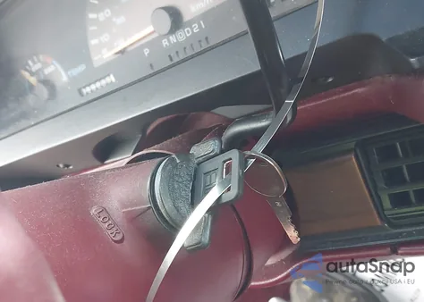 1992 Oldsmobile 88 Royale z USA, uszkodzony, nr VIN 1G3HN53L5NH362244